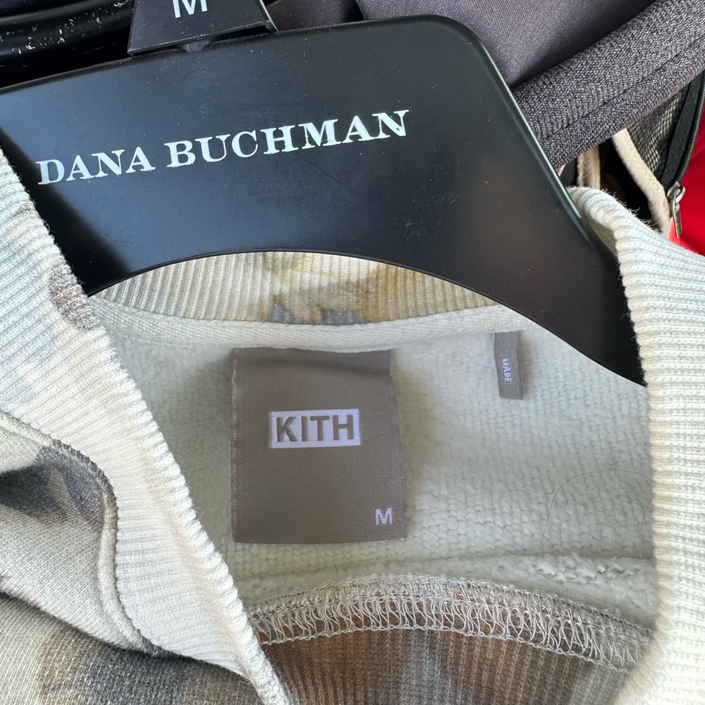 Kith set- crewneck & shorts - Picture 6 of 6